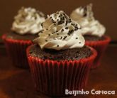 Cupcake simples de chocolate